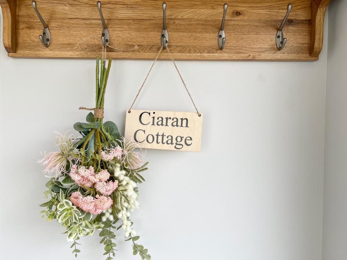Ciaran Cottage Fearnan Buitenkant foto